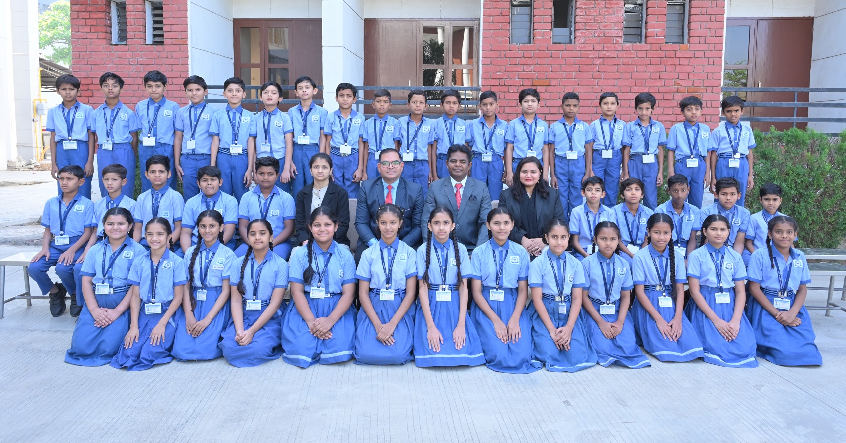 Students Group Photo at AIM International School Anand